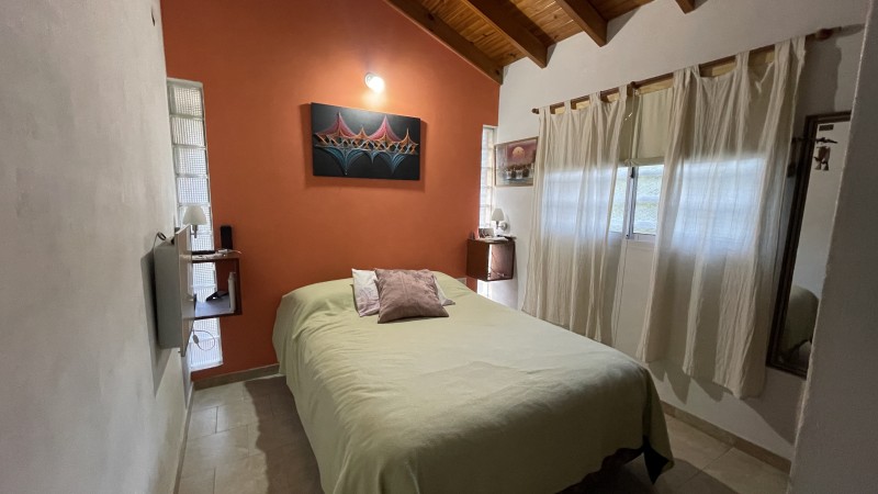 CASA DE 3 AMB + DPTO DE 2 AMB SOBRE LOTE DE 500MTS