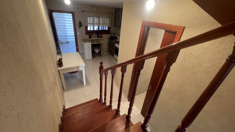 Ideal Triplex en Barrio San Rafel para Vivienda Permanente.
