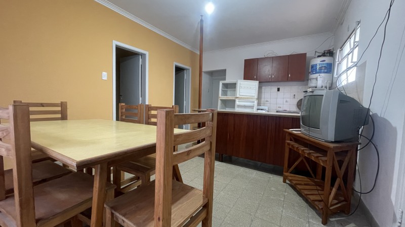 OPORTUNIDAD CASA DE 3 AMBIENTES AL FRENTE!!!