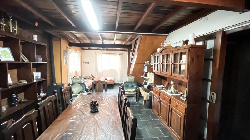 CASA DE 3 AMB + DPTO DE 2 AMB SOBRE LOTE DE 500MTS