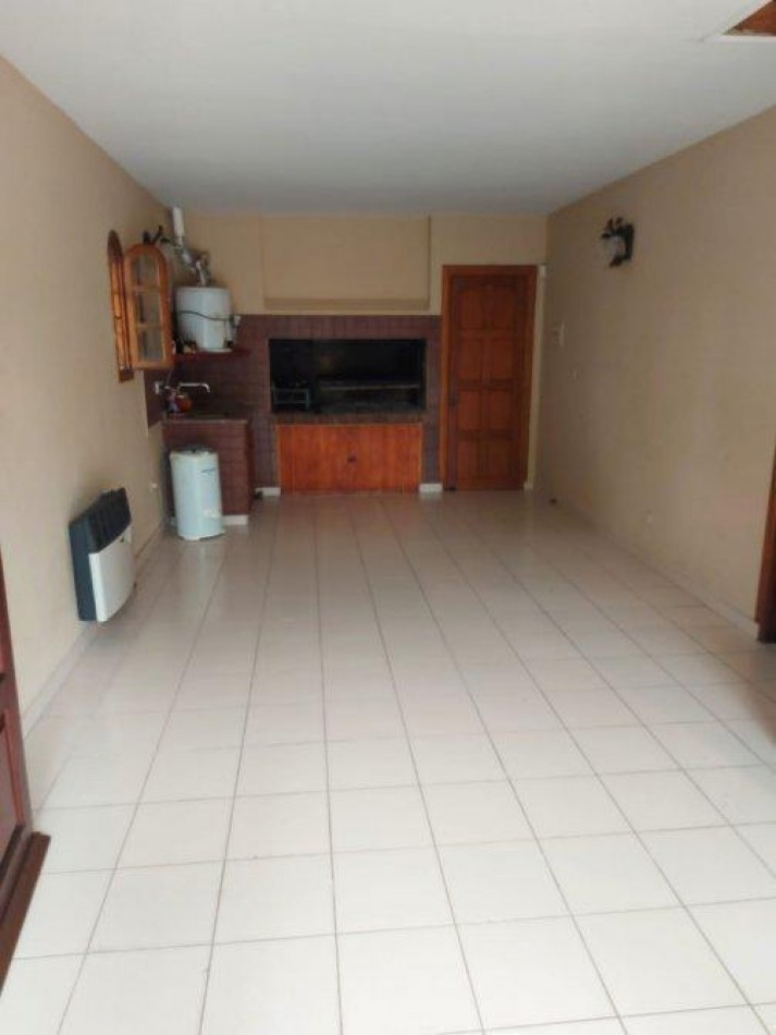 Hermosa Casa de 4 ambientes en Barrio San Rafael