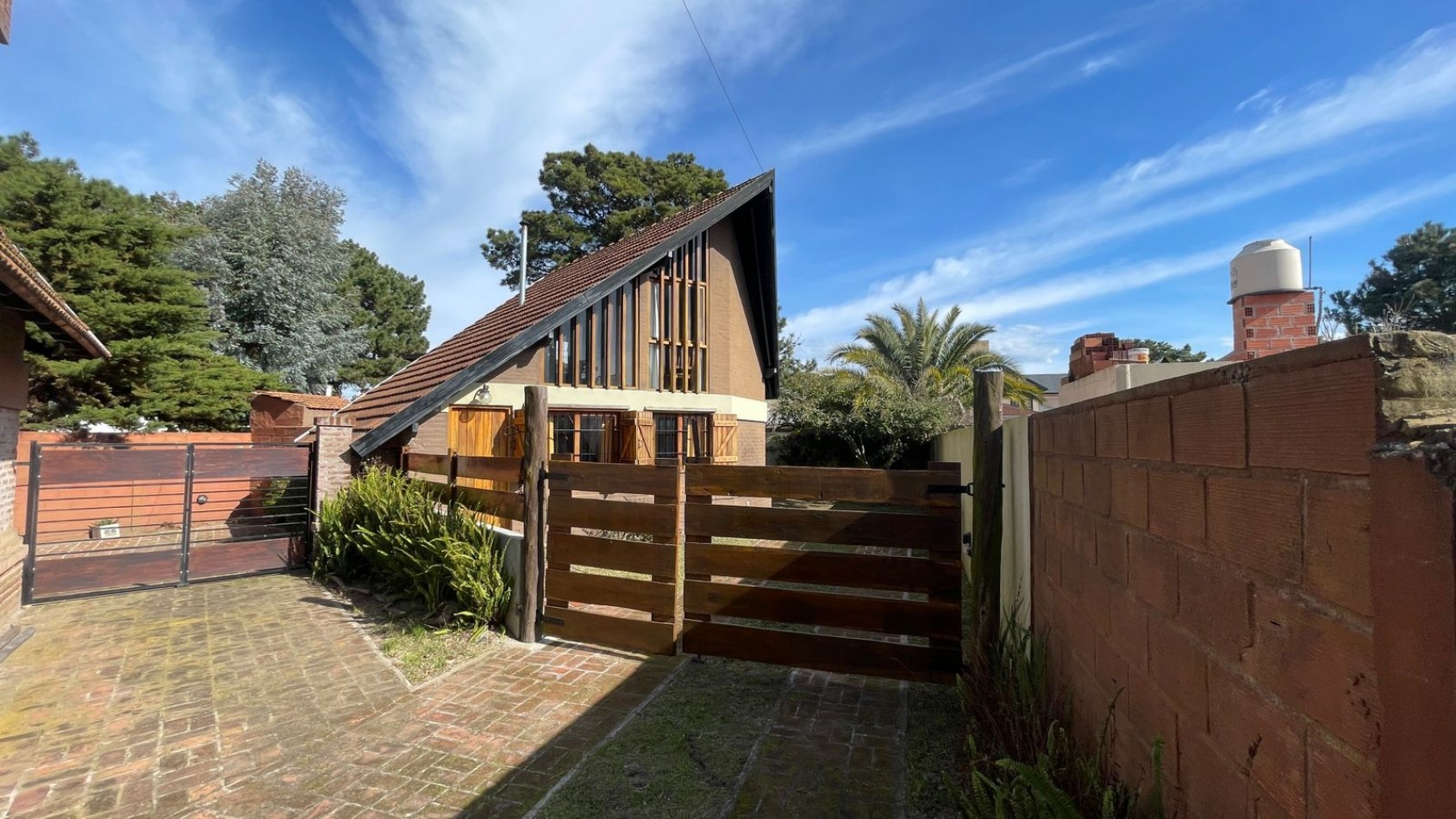 Hermosa propiedad en venta de 4 amb en Barrio San Rafael
