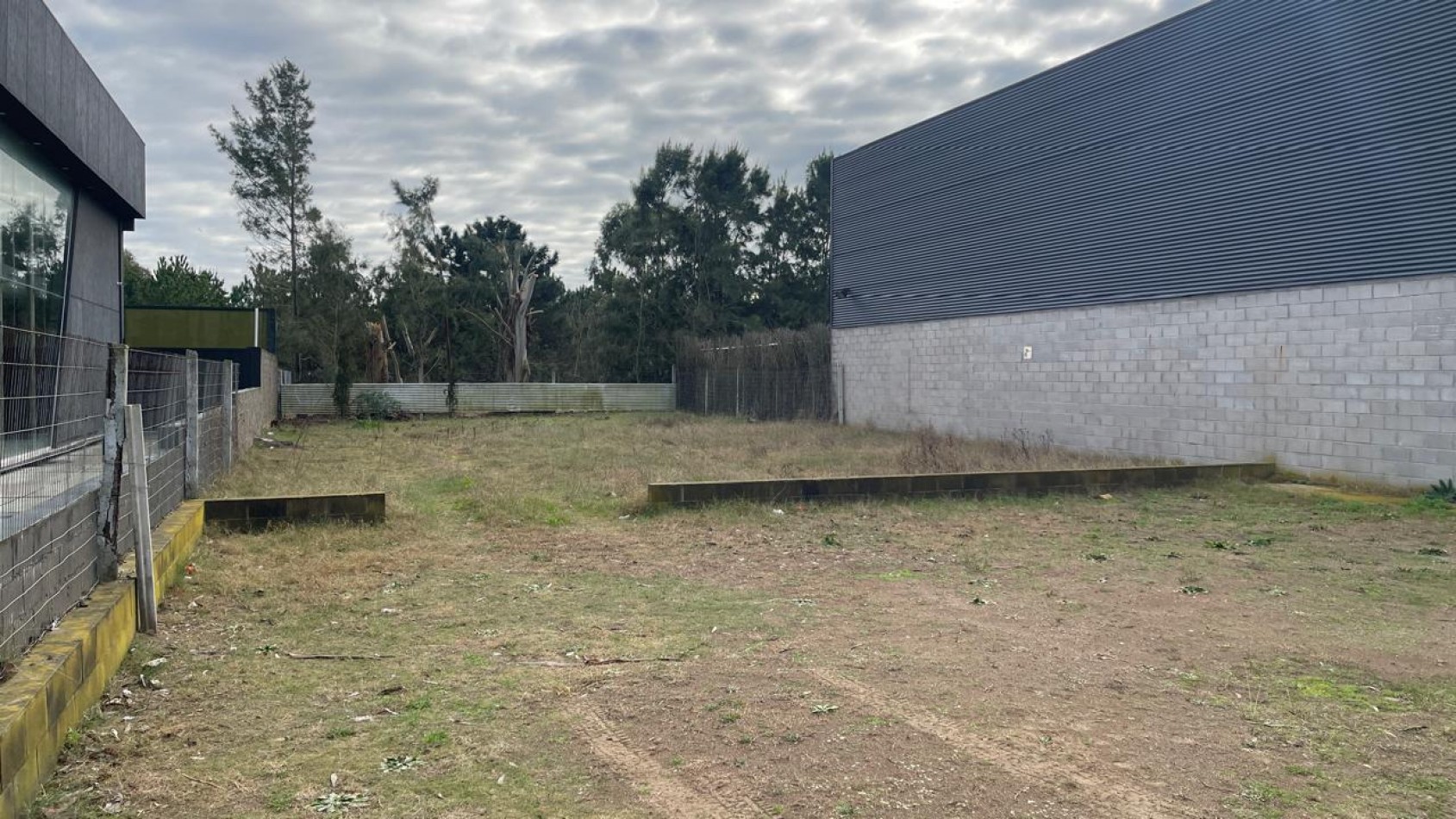 IMPORTANTE LOTE COMERCIAL SOBRE AV. LIBERTADOR