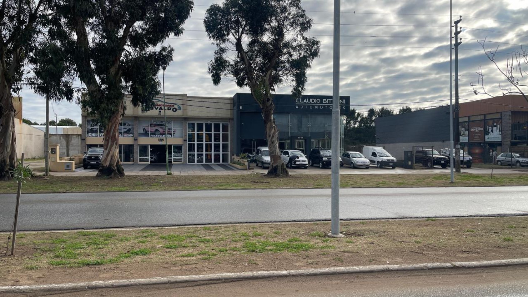 IMPORTANTE LOTE COMERCIAL SOBRE AV. LIBERTADOR