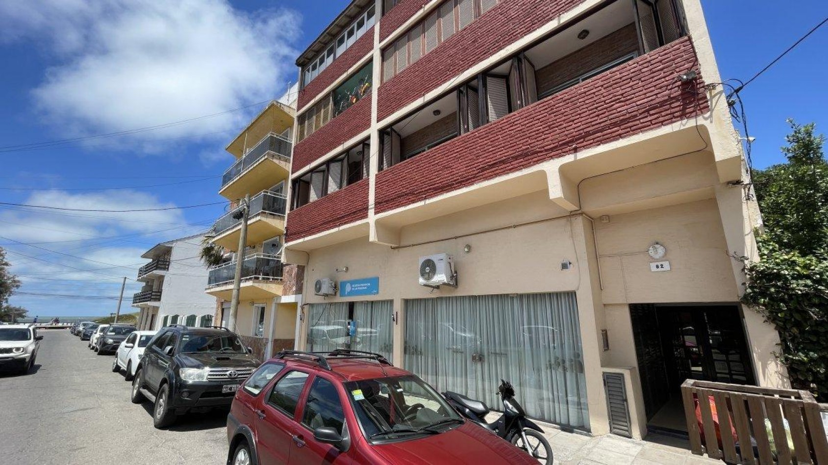 DEPARTAMENTOS DE 3 AMBIENTES A METROS DEL MAR 1° PISO
