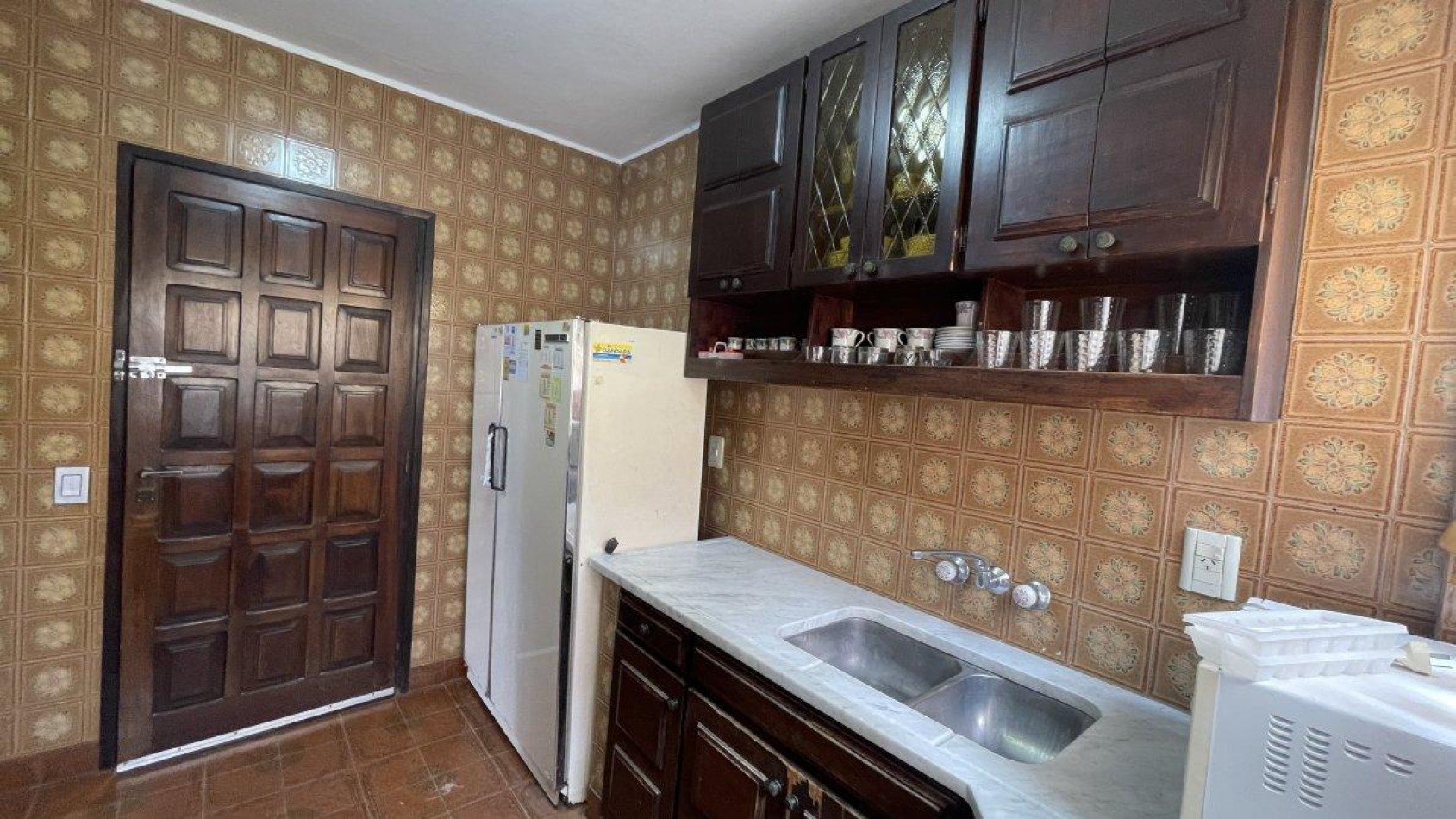 DEPARTAMENTOS DE 3 AMBIENTES A METROS DEL MAR 1° PISO