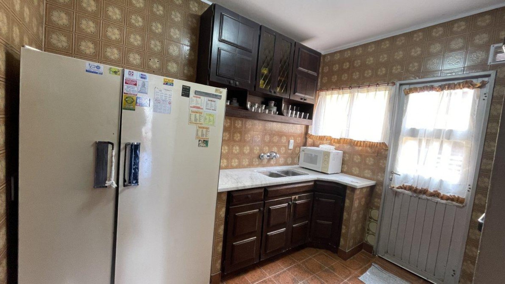 DEPARTAMENTOS DE 3 AMBIENTES A METROS DEL MAR 1° PISO