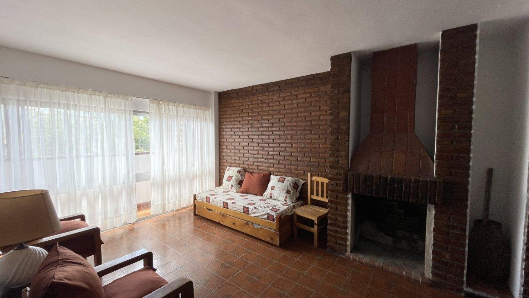 DEPARTAMENTOS DE 3 AMBIENTES A METROS DEL MAR 1° PISO