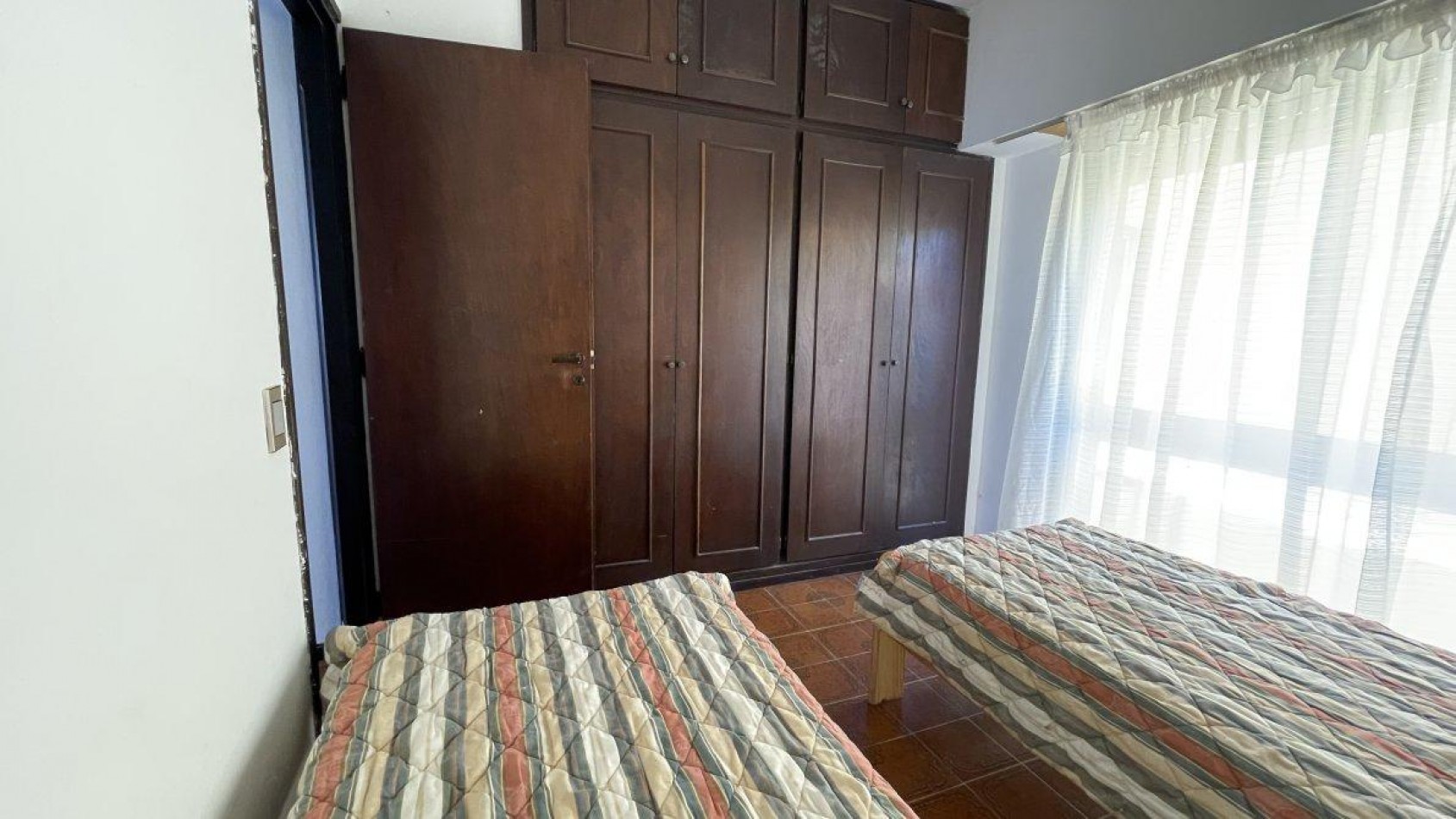 DEPARTAMENTOS DE 3 AMBIENTES A METROS DEL MAR 1° PISO