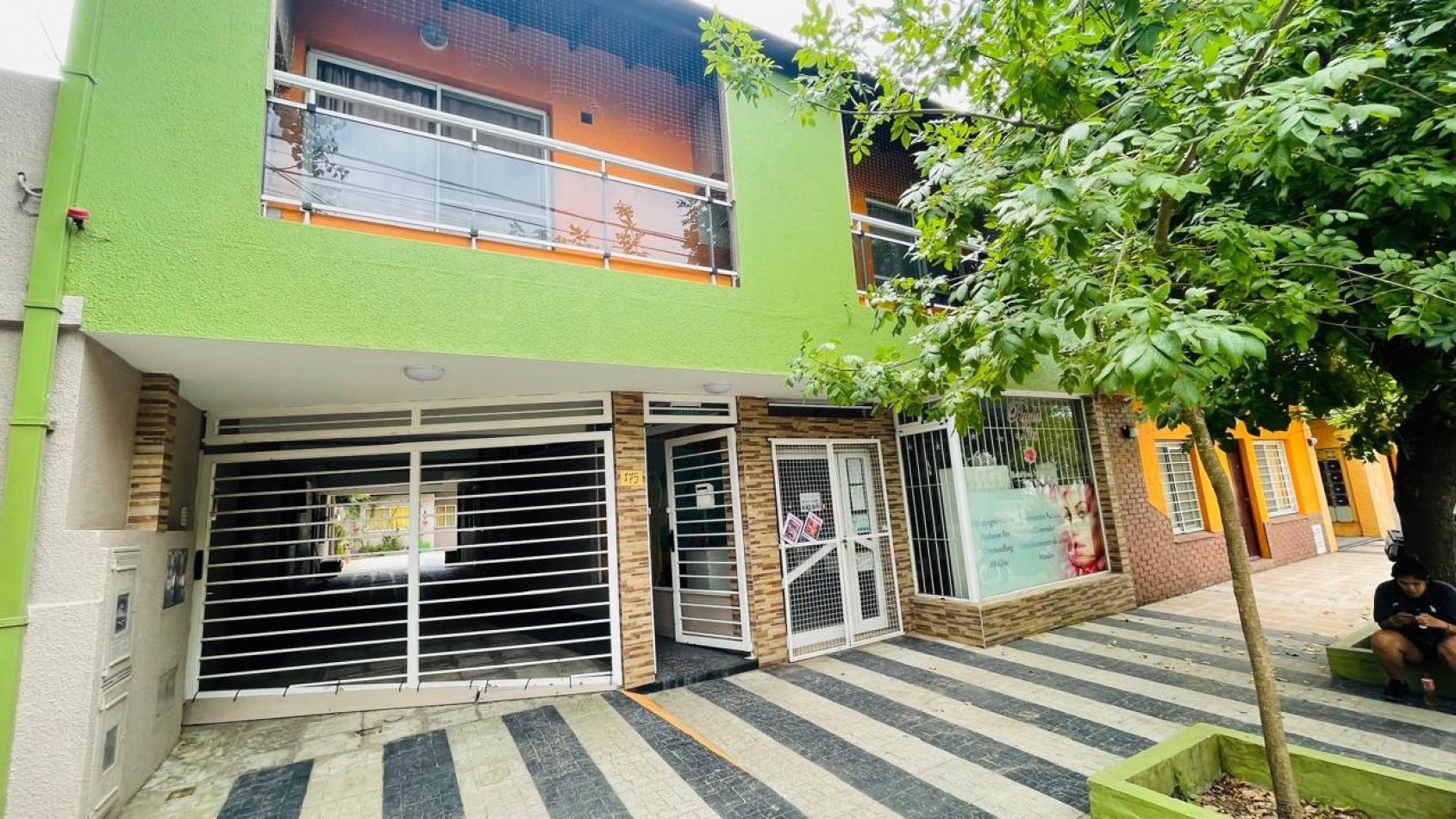 Hermoso Departamento con cochera de 3 ambientes - CON FINANCIACION!!!