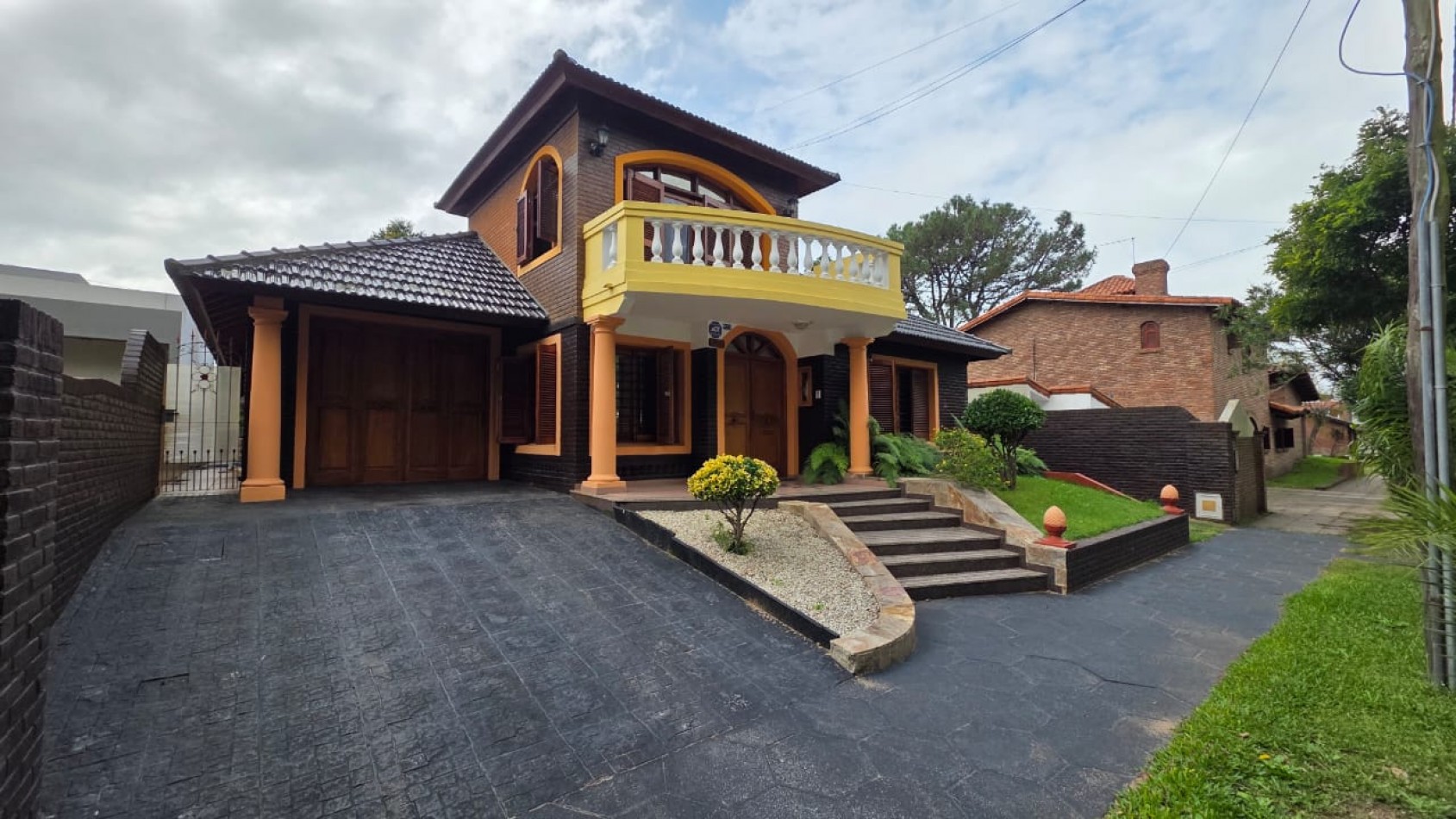 Espectacular Propiedad en Venta!!! "Amplitud, Confort y Prestigio: Tu Proximo Hogar en un Entorno Exclusivo"