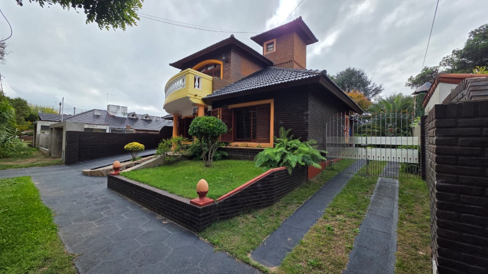 Espectacular Propiedad en Venta!!! "Amplitud, Confort y Prestigio: Tu Proximo Hogar en un Entorno Exclusivo"