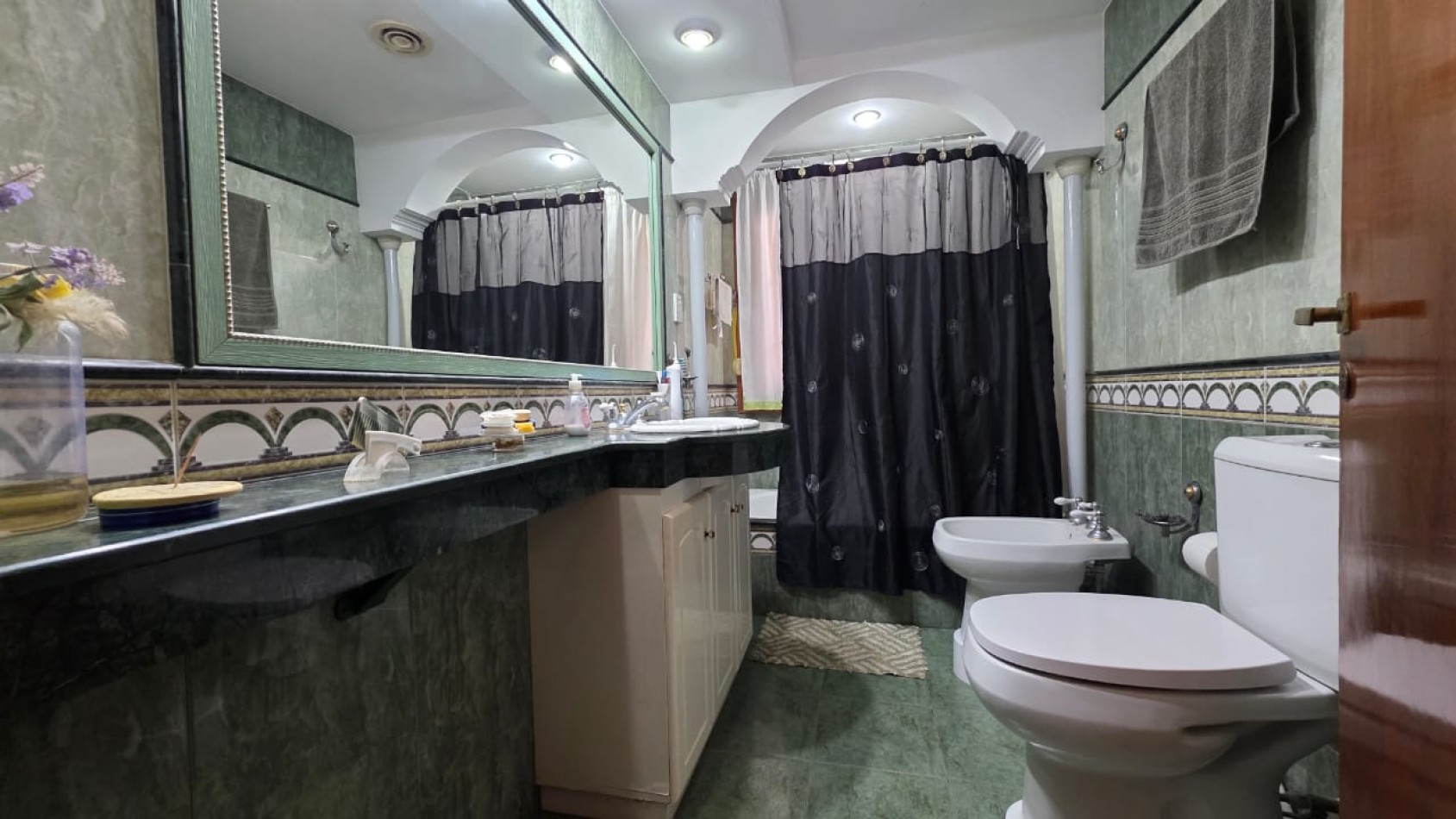 Espectacular Propiedad en Venta!!! "Amplitud, Confort y Prestigio: Tu Proximo Hogar en un Entorno Exclusivo"