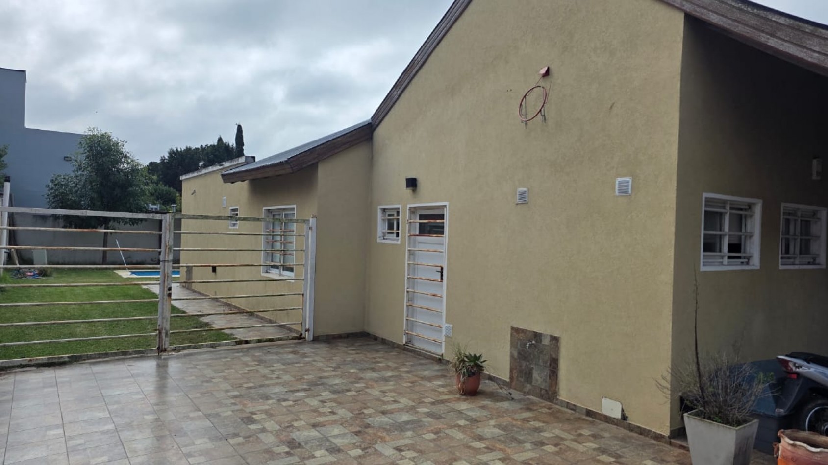 Hermosa casa en Barrio San Rafael - Ideal vivienda permanente - ACEPTA MENOR VALOR!!!