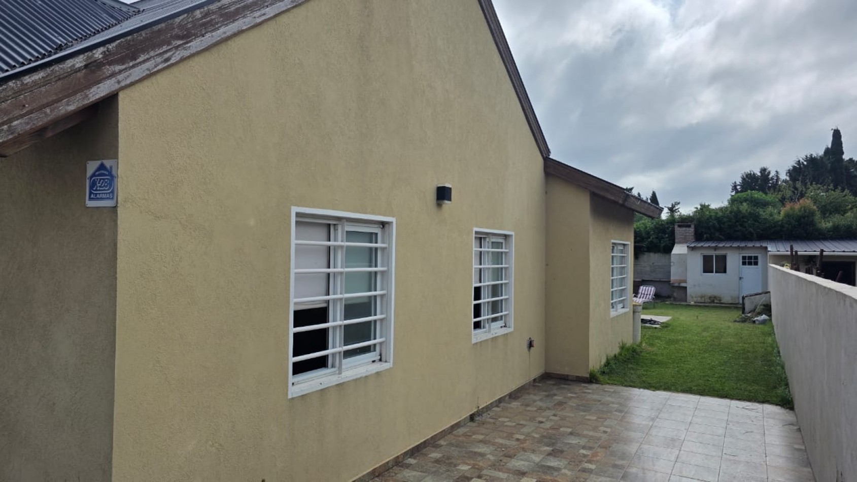 Hermosa casa en Barrio San Rafael - Ideal vivienda permanente - ACEPTA MENOR VALOR!!!