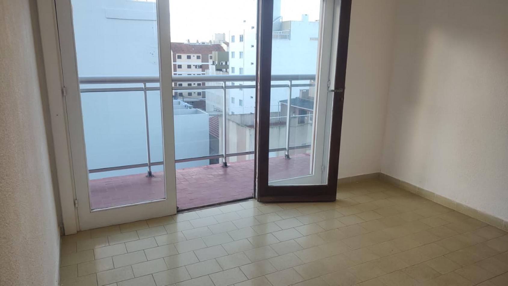 Hermoso Departamento de 3 ambientes con vista al mar en pleno centro de San Bernardo