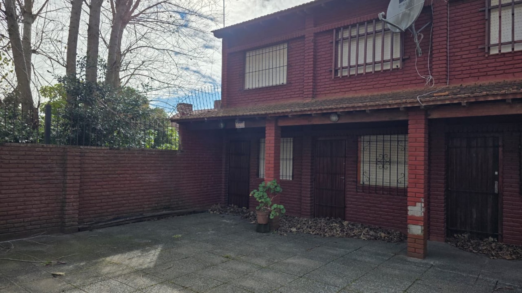 GRAN OPORTUNIDAD - DUPLEX 4 AMBIENTES EN PLENO CENTRO DE SAN BERNARDO!!!