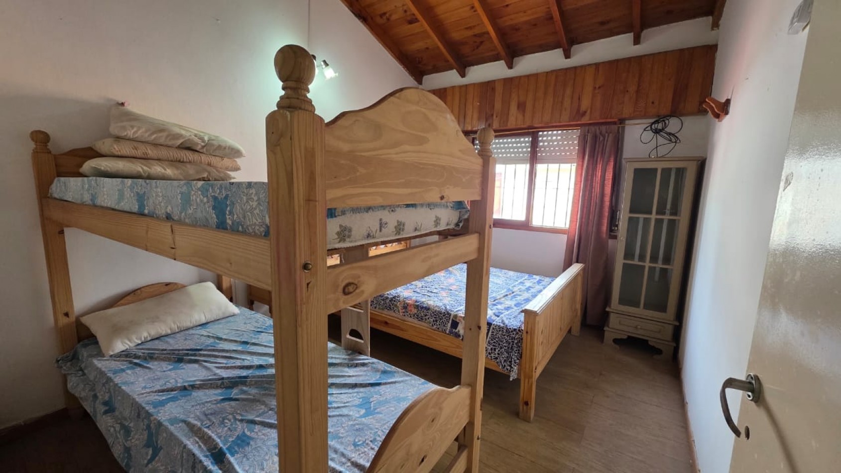 GRAN OPORTUNIDAD - DUPLEX 4 AMBIENTES EN PLENO CENTRO DE SAN BERNARDO!!!