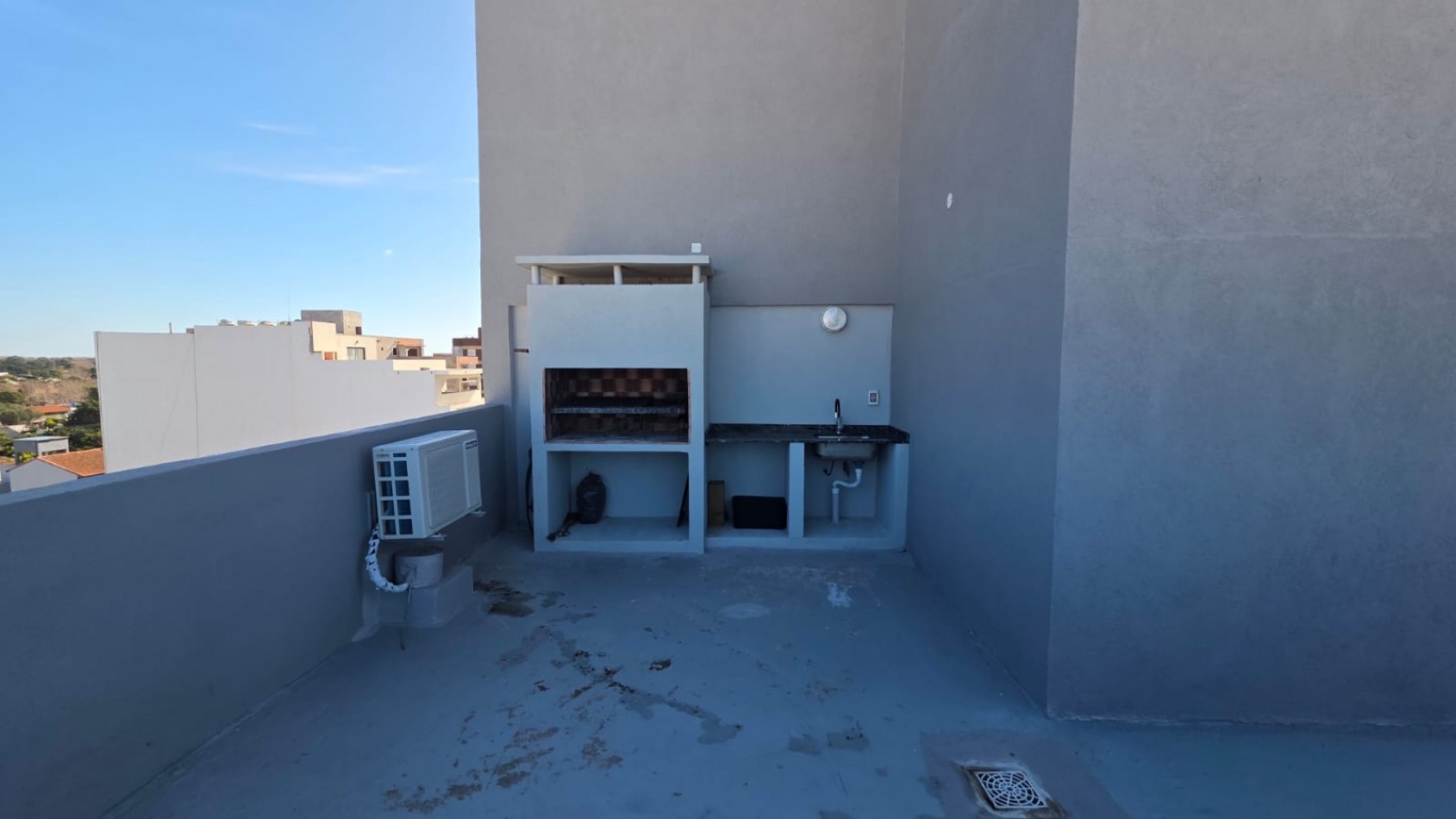 PICOTA V - EXCLUSIVO SEMIPISO DE 4 AMBIENTES FRENTE AL MAR!!!