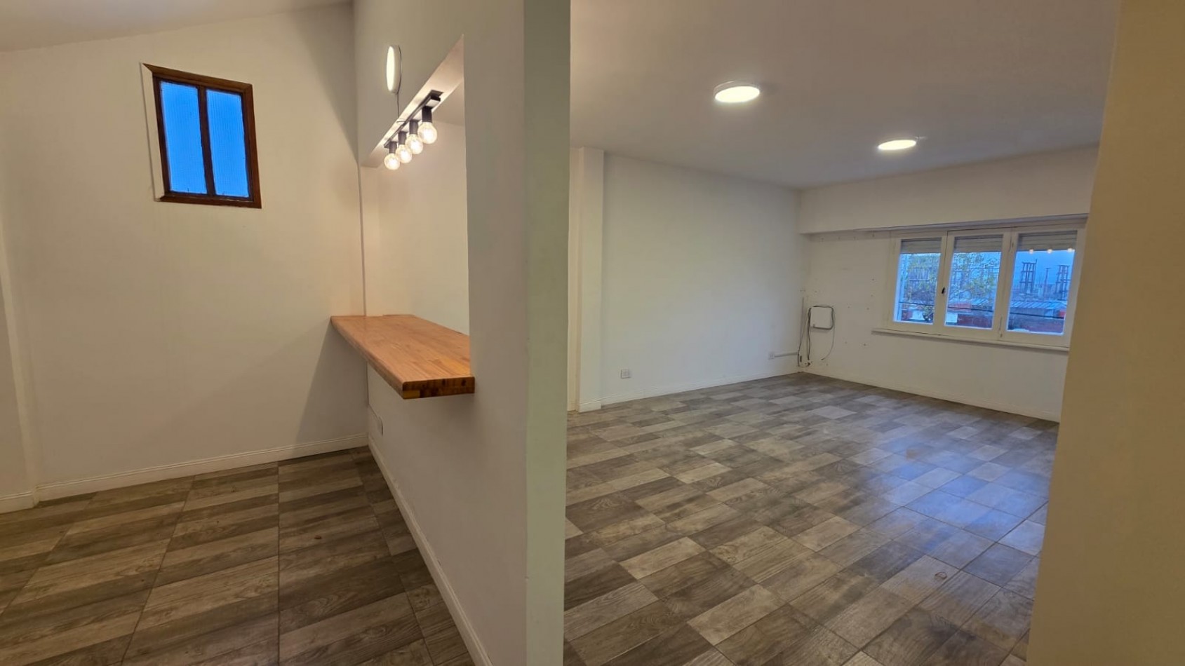 GALPON CON VIVIENDA