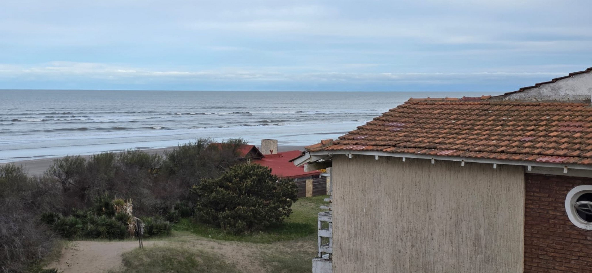 Monoambiente con vista al mar, a pasos de la playa y del centro peatonal de Av. Chiozza