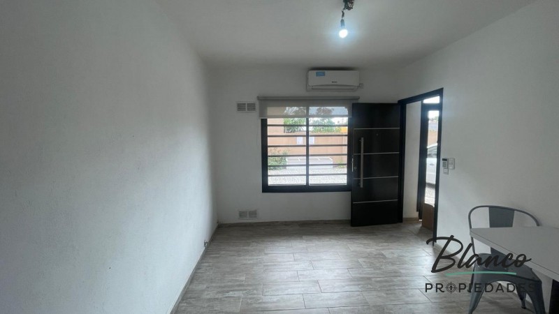 GRAN OPORTUNIDAD VENTA URGENTE DPTO 2 AMBIENTES CON COCHERA