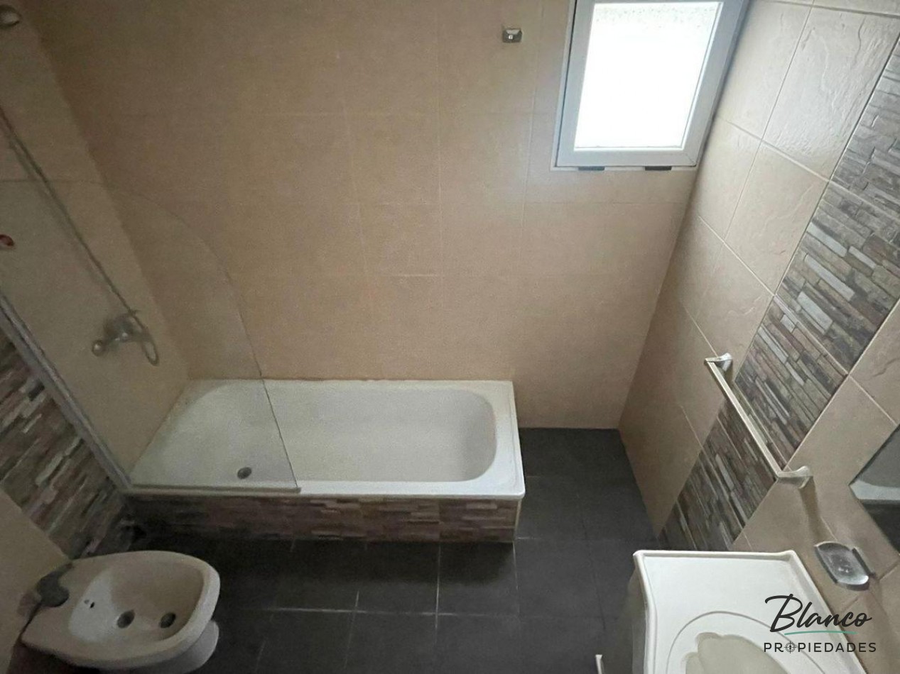 2 CASAS DE 4 AMB EN VENTA EN BARRIO SAN RAFAEL - VENTA EN BLOCK O INDIVIDUAL