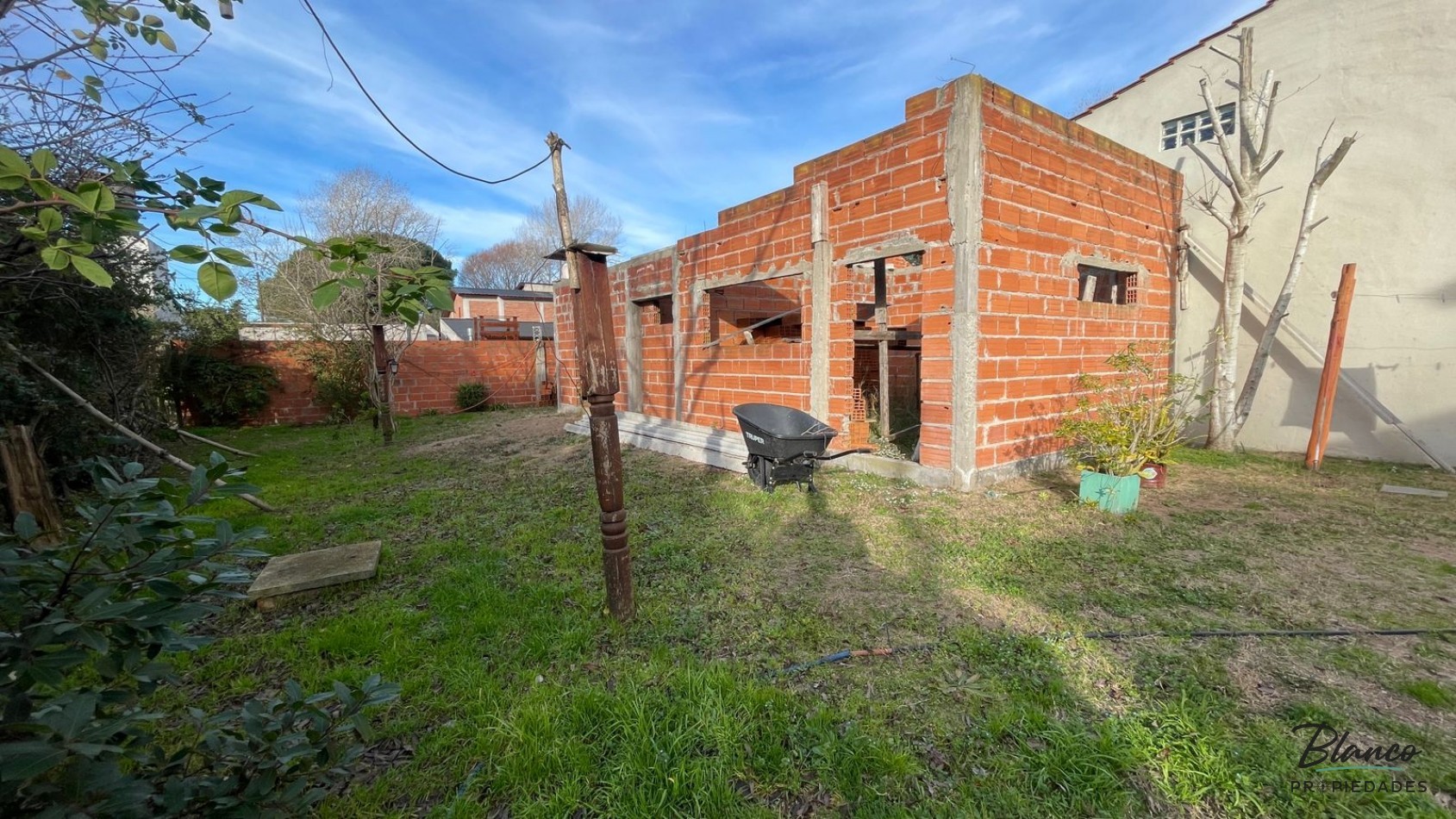 Hermosa casa en venta - Ideal para vivienda permanente!!!