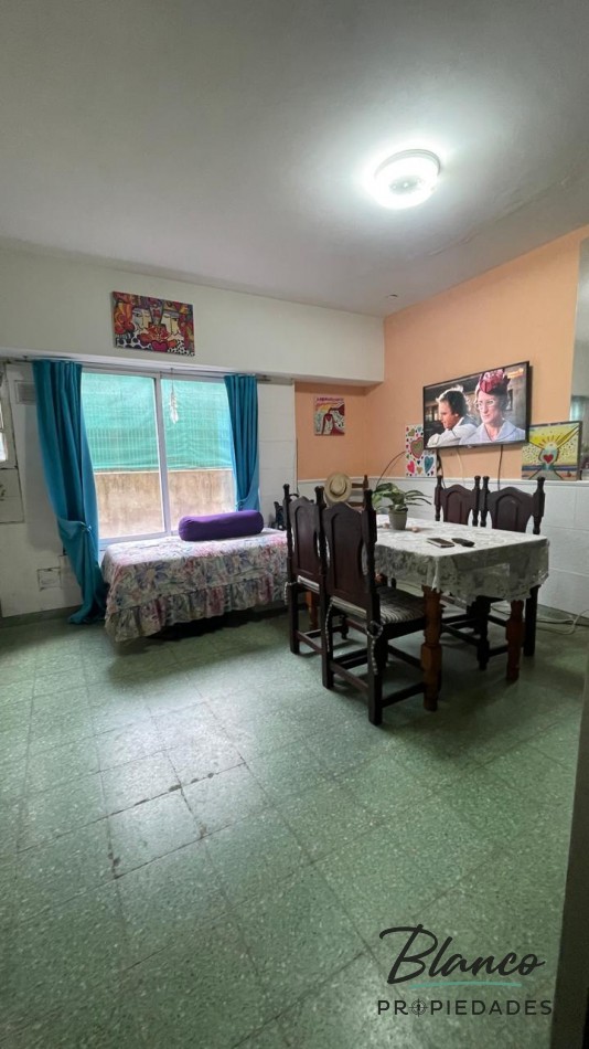 DEPARTAMENTO DE 2 AMBIENTES A METROS DE  AVENIDA  LIBERTADOR  EN 1° PISO