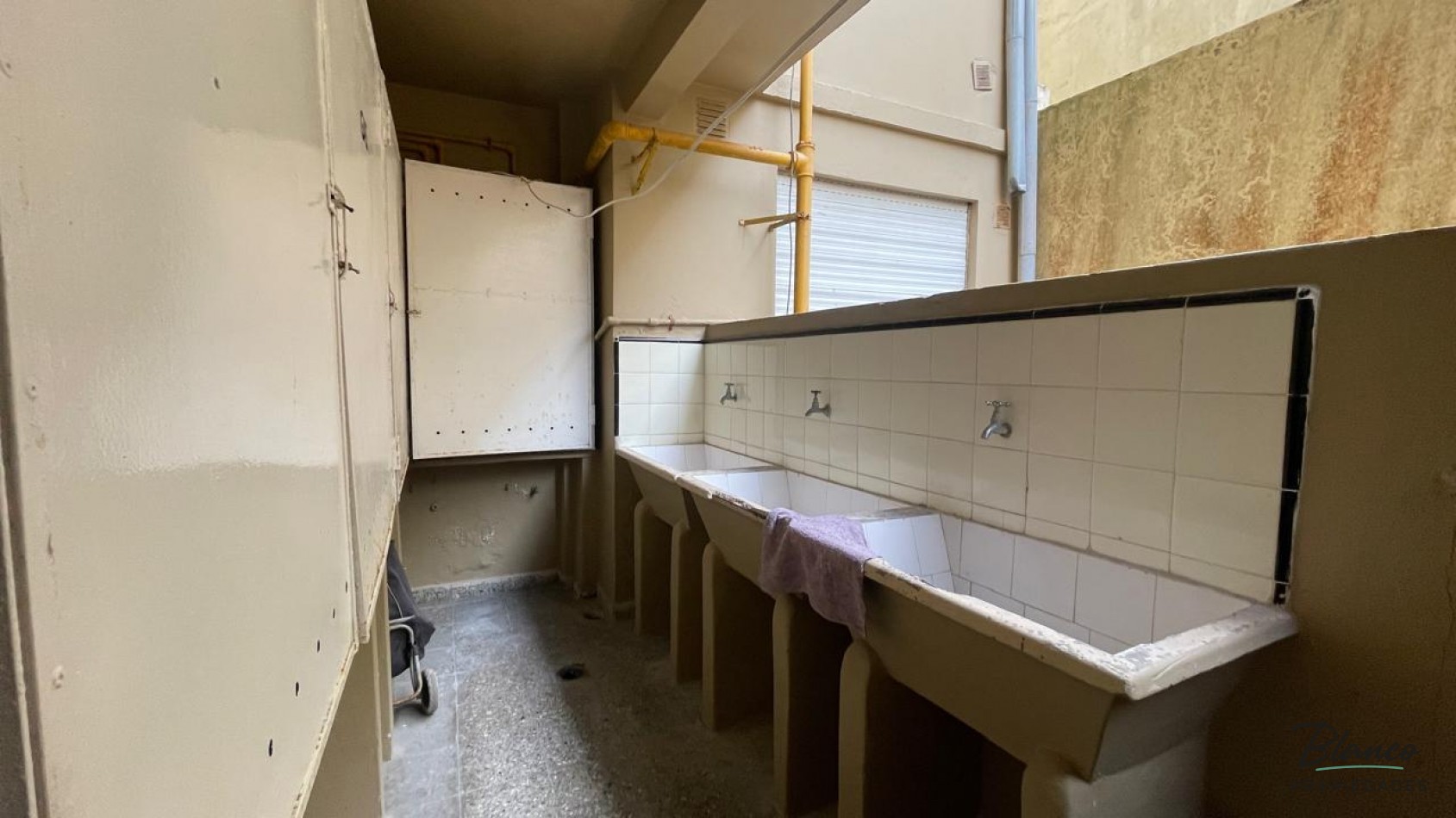 DEPARTAMENTO DE 2 AMBIENTES A METROS DE  AVENIDA  LIBERTADOR  EN 1° PISO