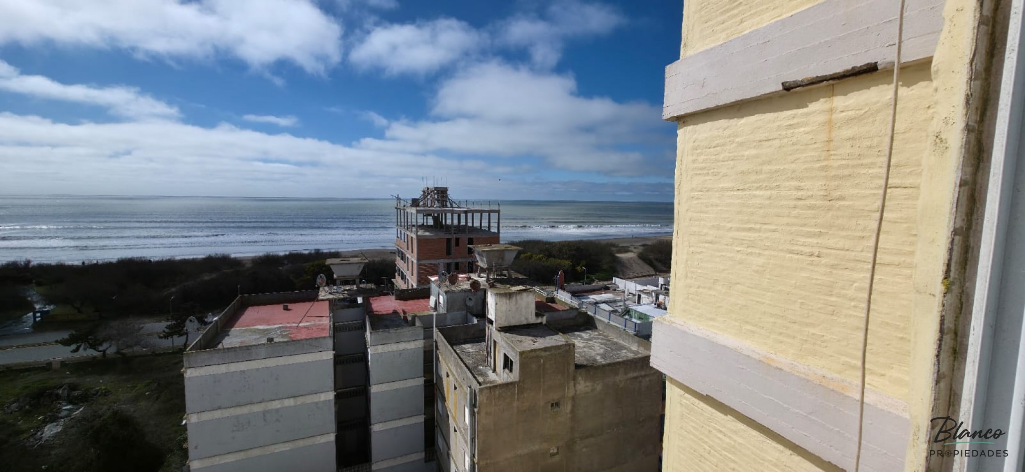 Oportunidad - Departamento 3 ambientes con vista al mar!!!