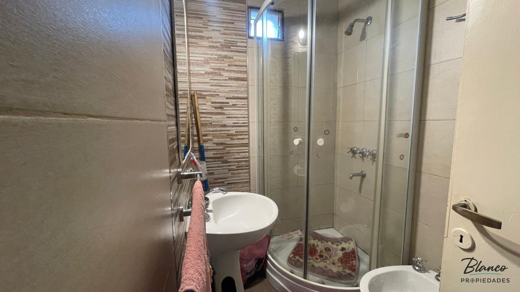 DEPARTAMENTO EN EXCELENTE UBICACION