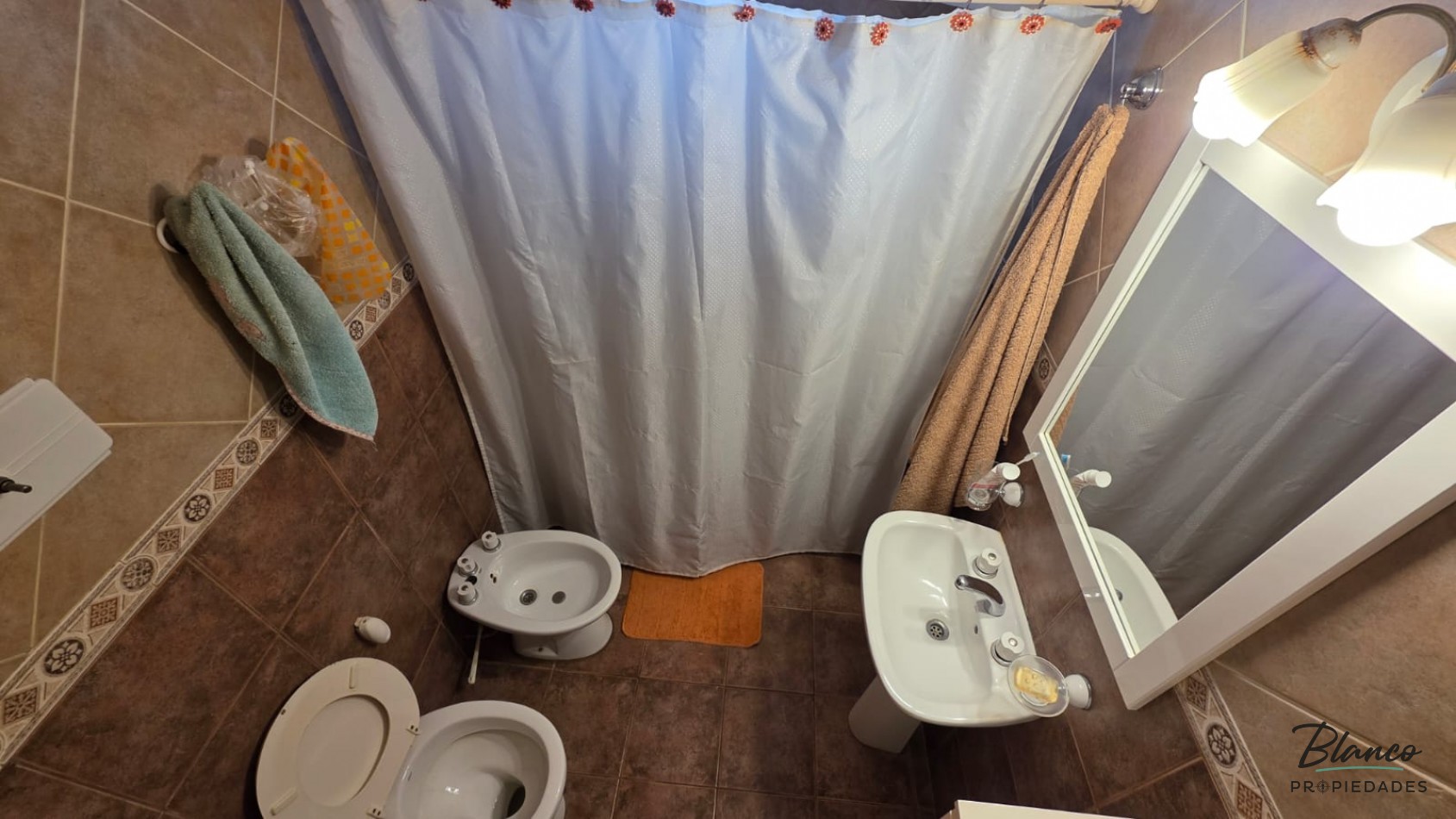  Importante Casa de Categoria de 6 Ambientes - Ideal Vivienda Permanente