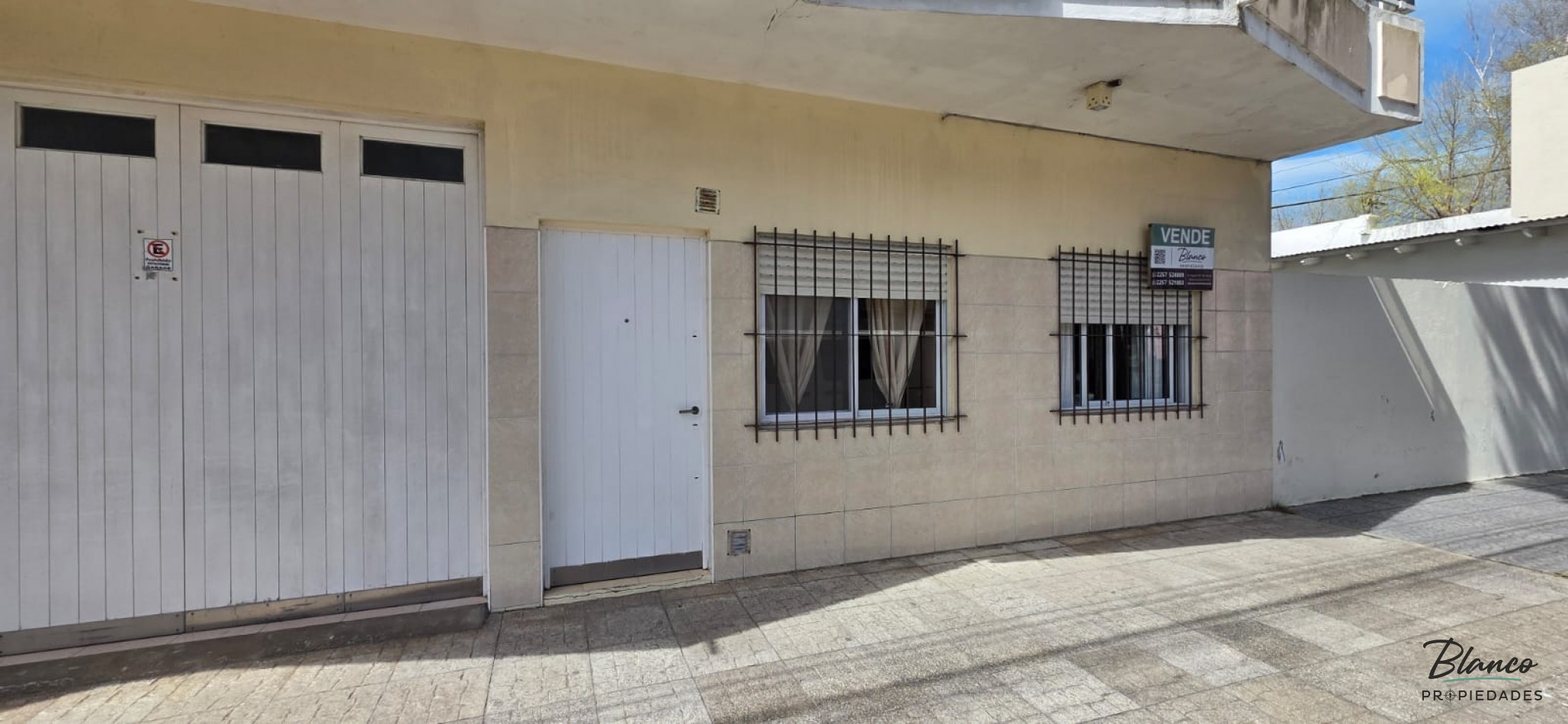 Hermoso Dpto de 2 ambientes en Planta Baja con todos los servicios en pleno centro