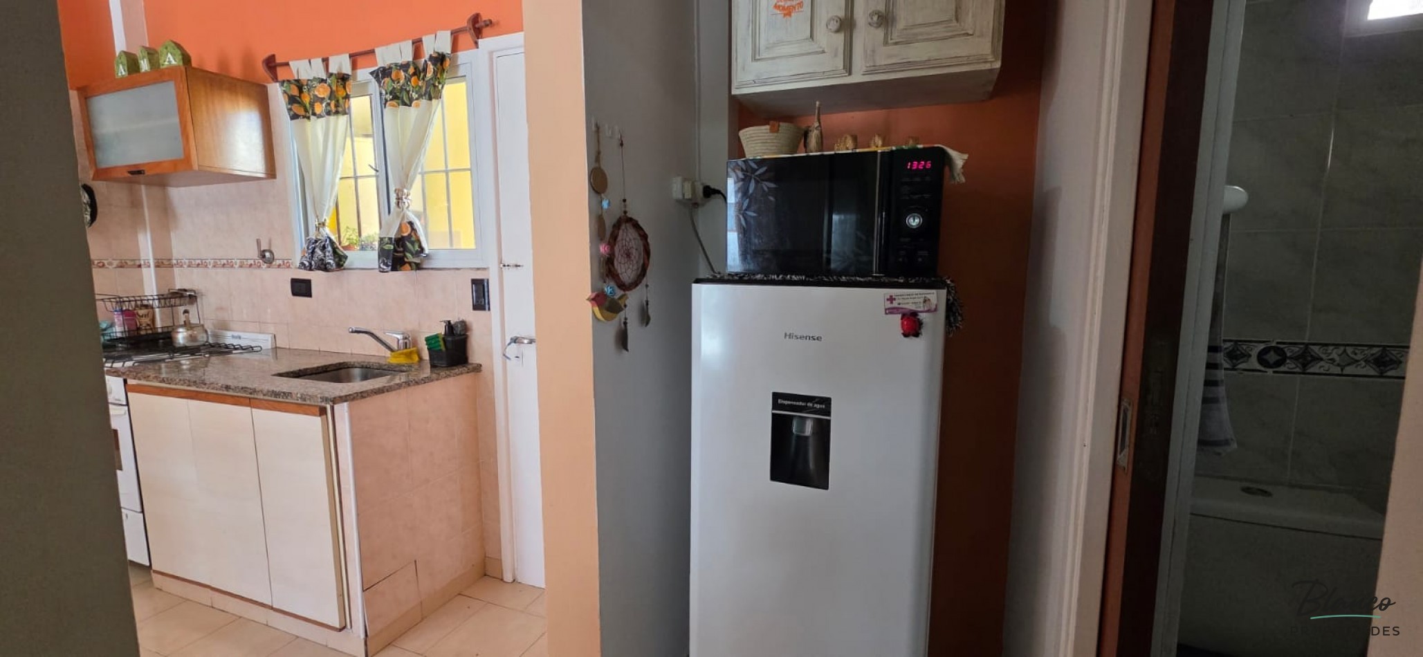 Hermoso Dpto de 2 ambientes en Planta Baja con todos los servicios en pleno centro
