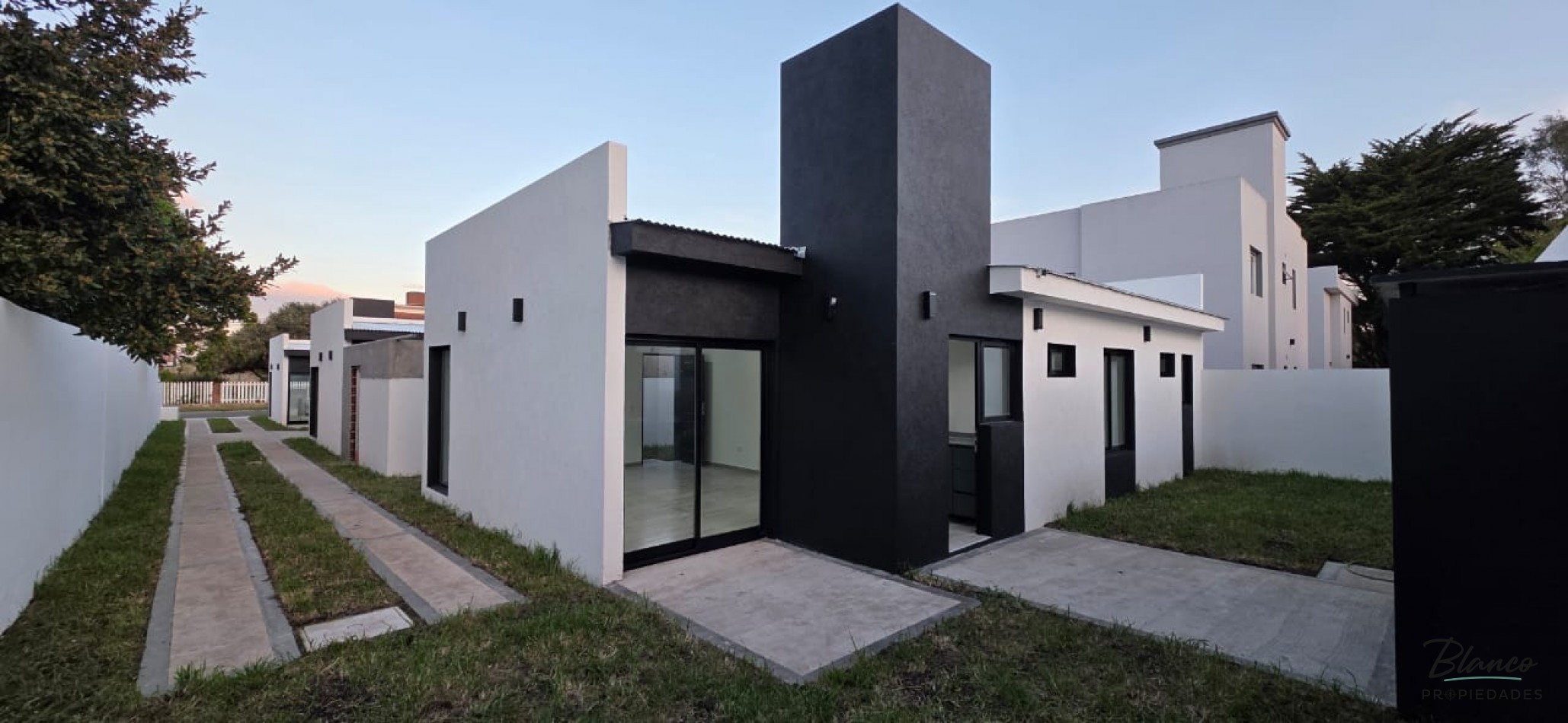 Hermosa Propiedad en venta a estrenar de 4 ambientes a Metros del mar!!! Complejo Popeye