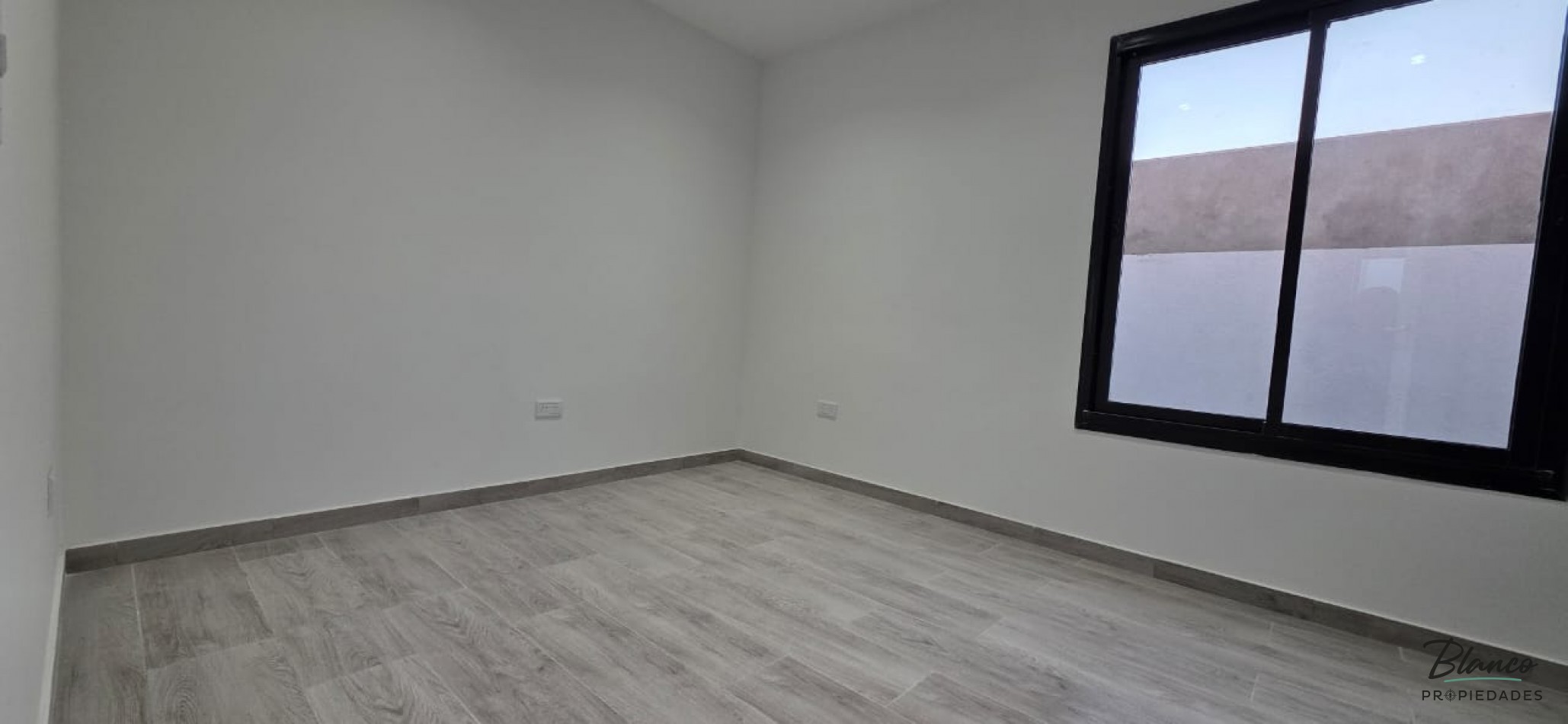 Hermosa Propiedad en venta a estrenar de 4 ambientes a Metros del mar!!! Complejo Popeye