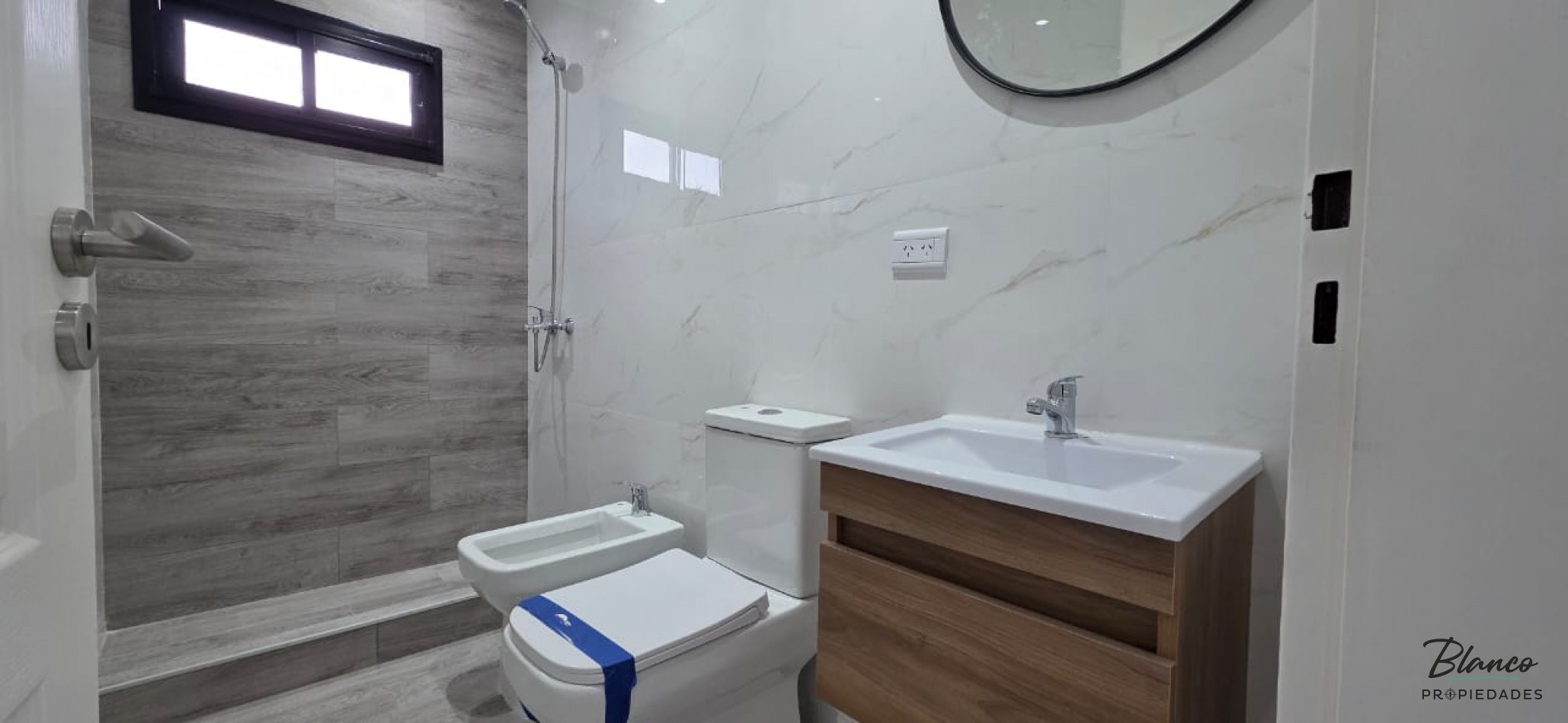 Hermosa Propiedad en venta a estrenar de 4 ambientes a Metros del mar!!! Complejo Popeye