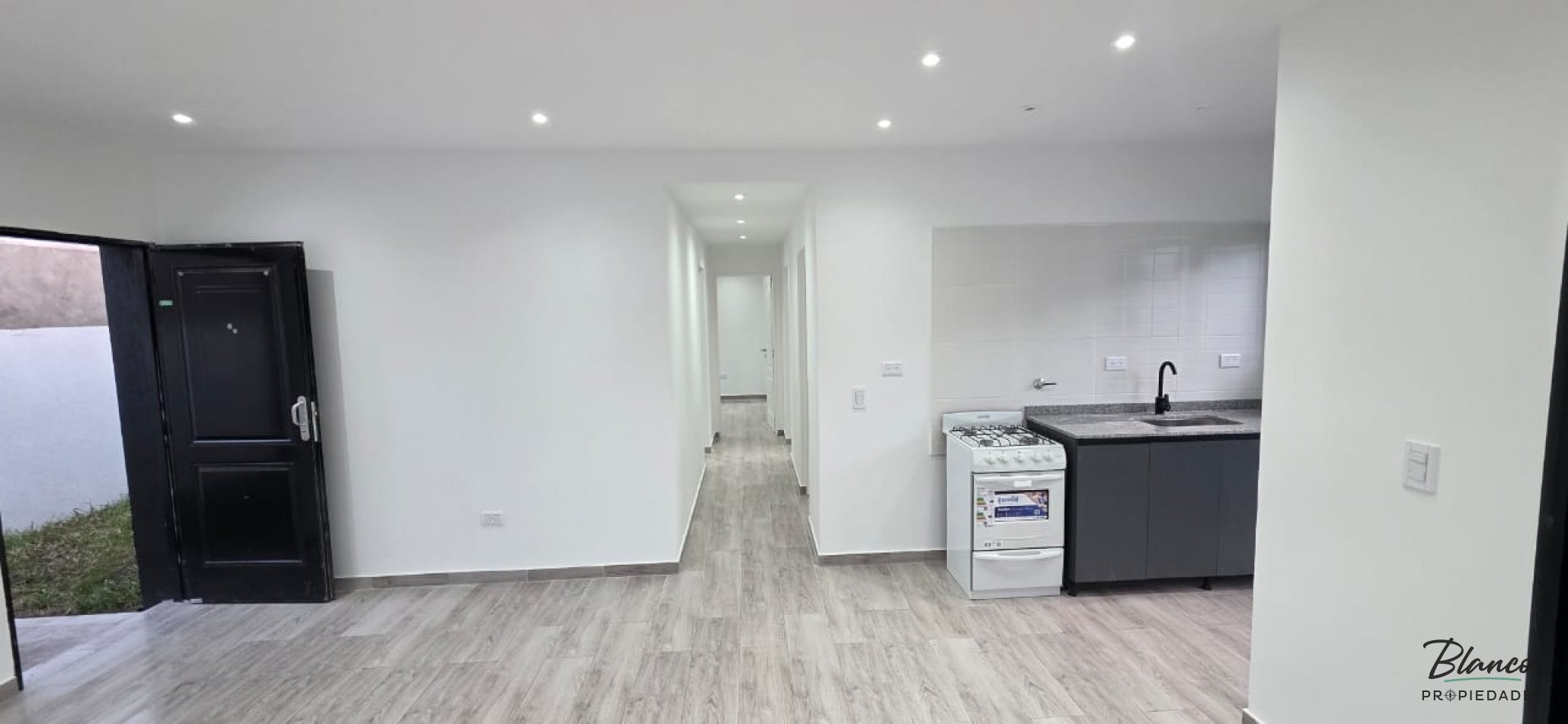 Hermosa Propiedad en venta a estrenar de 4 ambientes a Metros del mar!!! Complejo Popeye