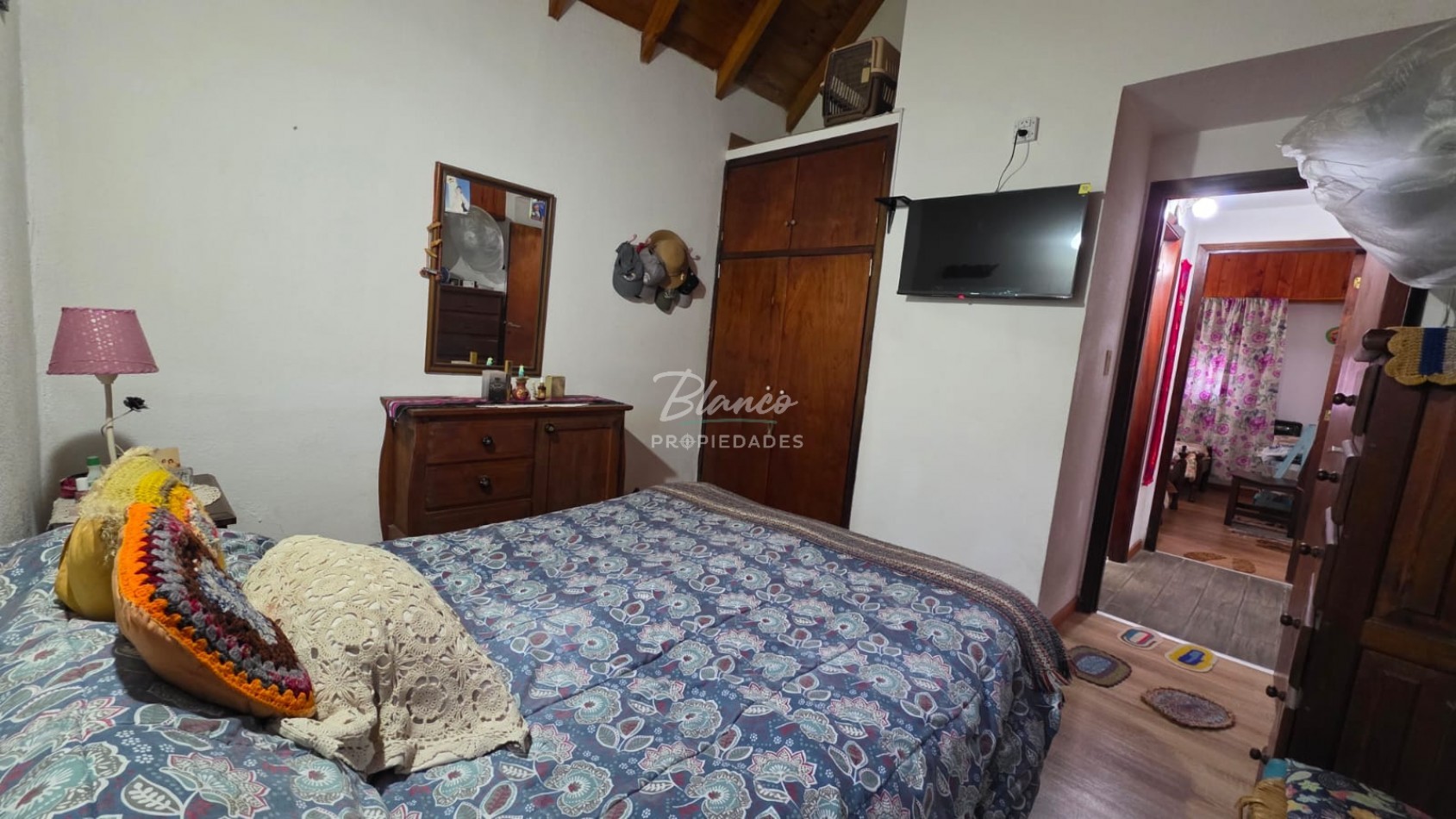 ¡IMPECABLE! PH al Frente 3 Ambientes con Todos los Servicios, Garage y Quincho