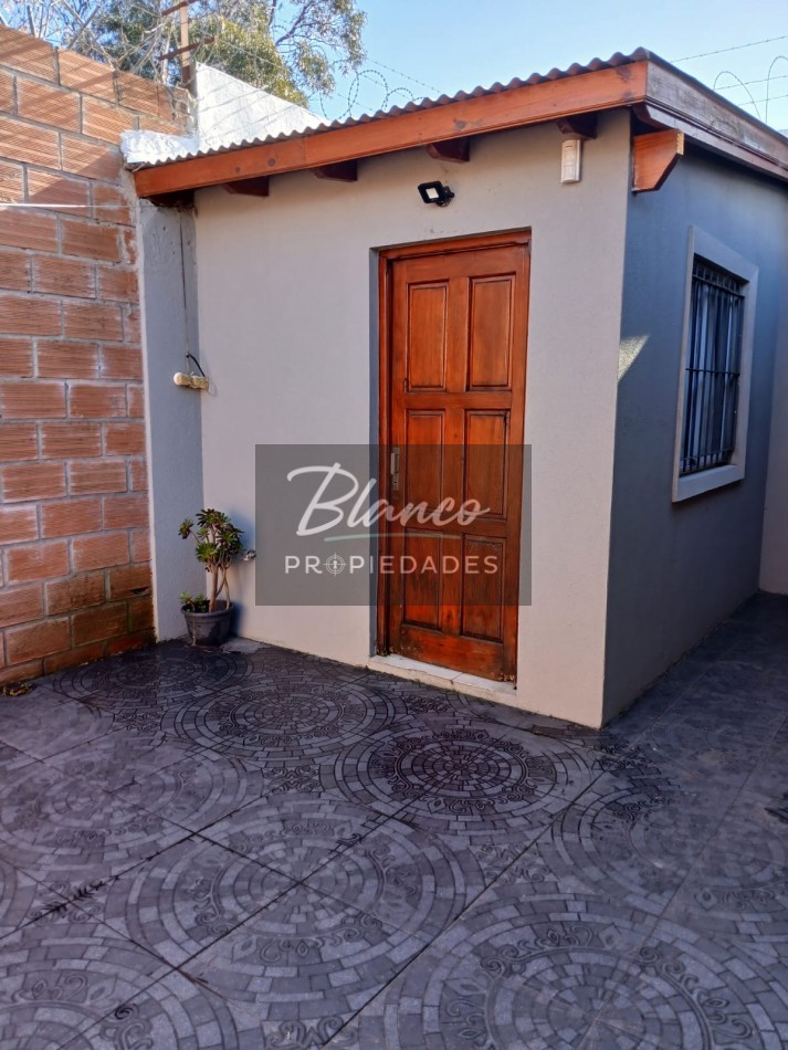 Hermosa Casa en venta  - Ideal para vivienda permanente.-