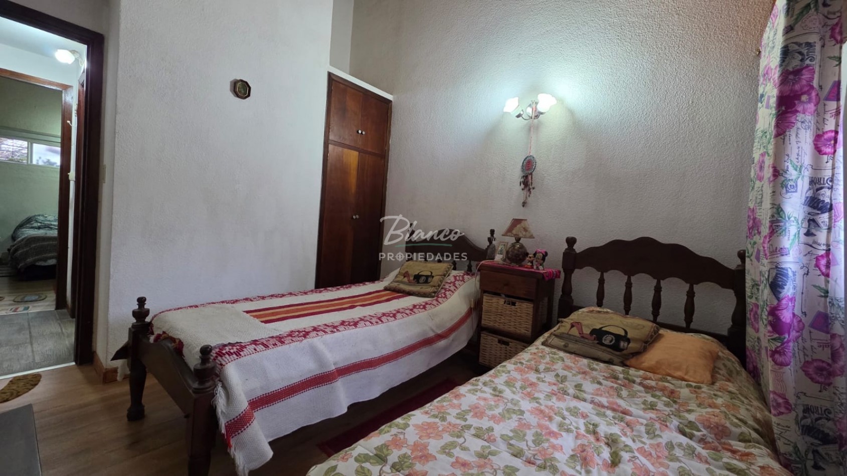 ¡IMPECABLE! PH al Frente 3 Ambientes con Todos los Servicios, Garage y Quincho