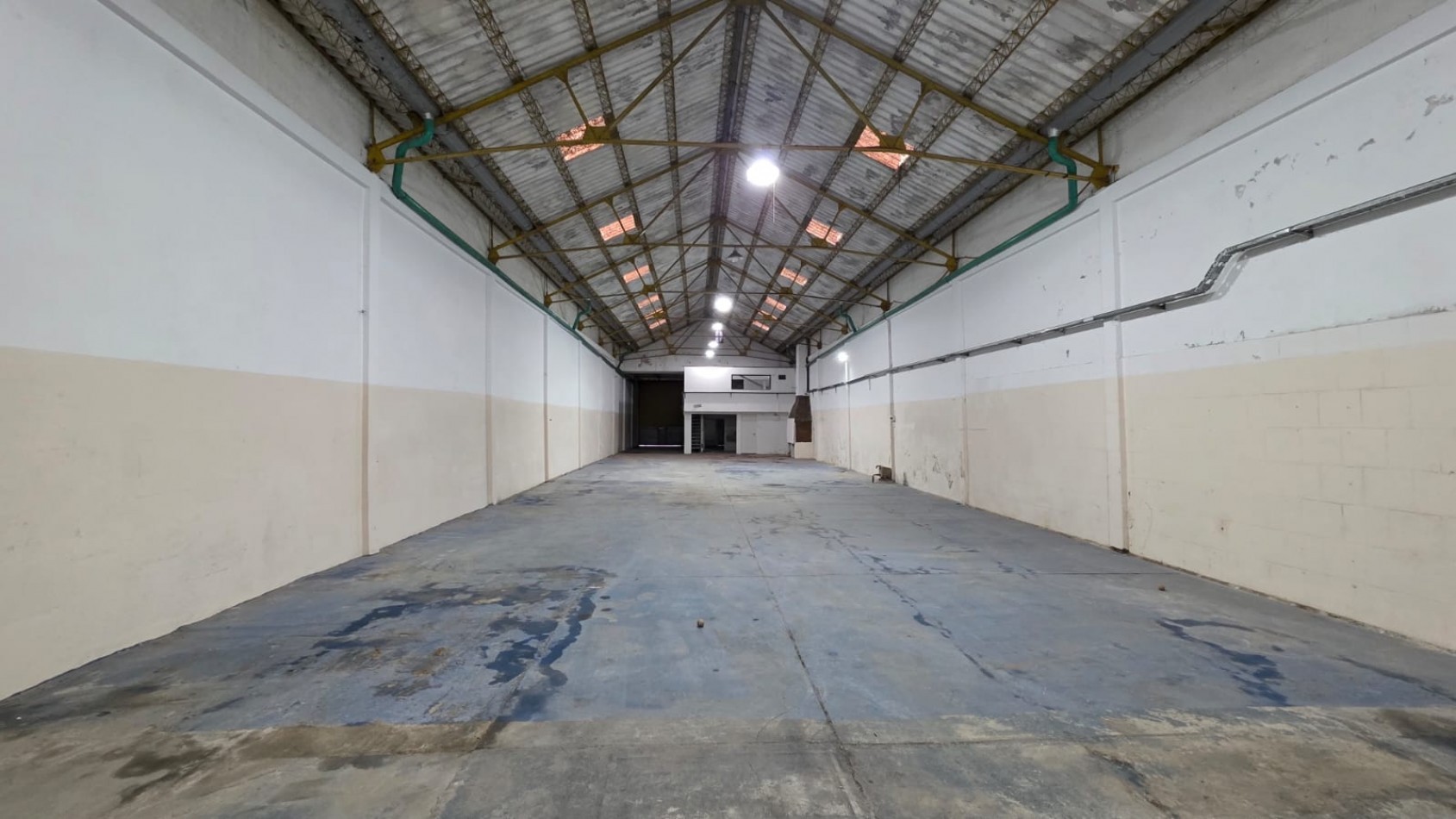 GALPON CON VIVIENDA