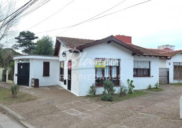 ¡IMPECABLE! PH al Frente 3 Ambientes con Todos los Servicios, Garage y Quincho