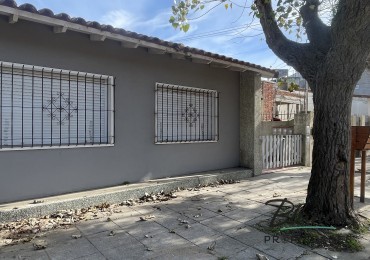 OPORTUNIDAD CASA DE 3 AMBIENTES AL FRENTE!!!