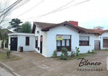 ¡IMPECABLE! PH al Frente 3 Ambientes con Todos los Servicios, Garage y Quincho