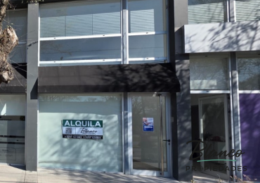 📍 Local comercial en alquiler — Av. Libertador al 800, entre Cramer y Olmos