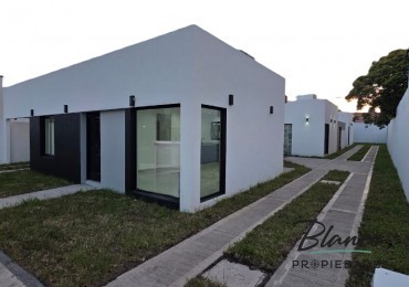 Hermosa Propiedad en venta a estrenar de 4 ambientes a Metros del mar!!! Complejo Popeye