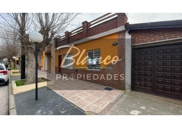OPORTUNIDAD - Departamento 3 amb - Ideal vivienda permanente.